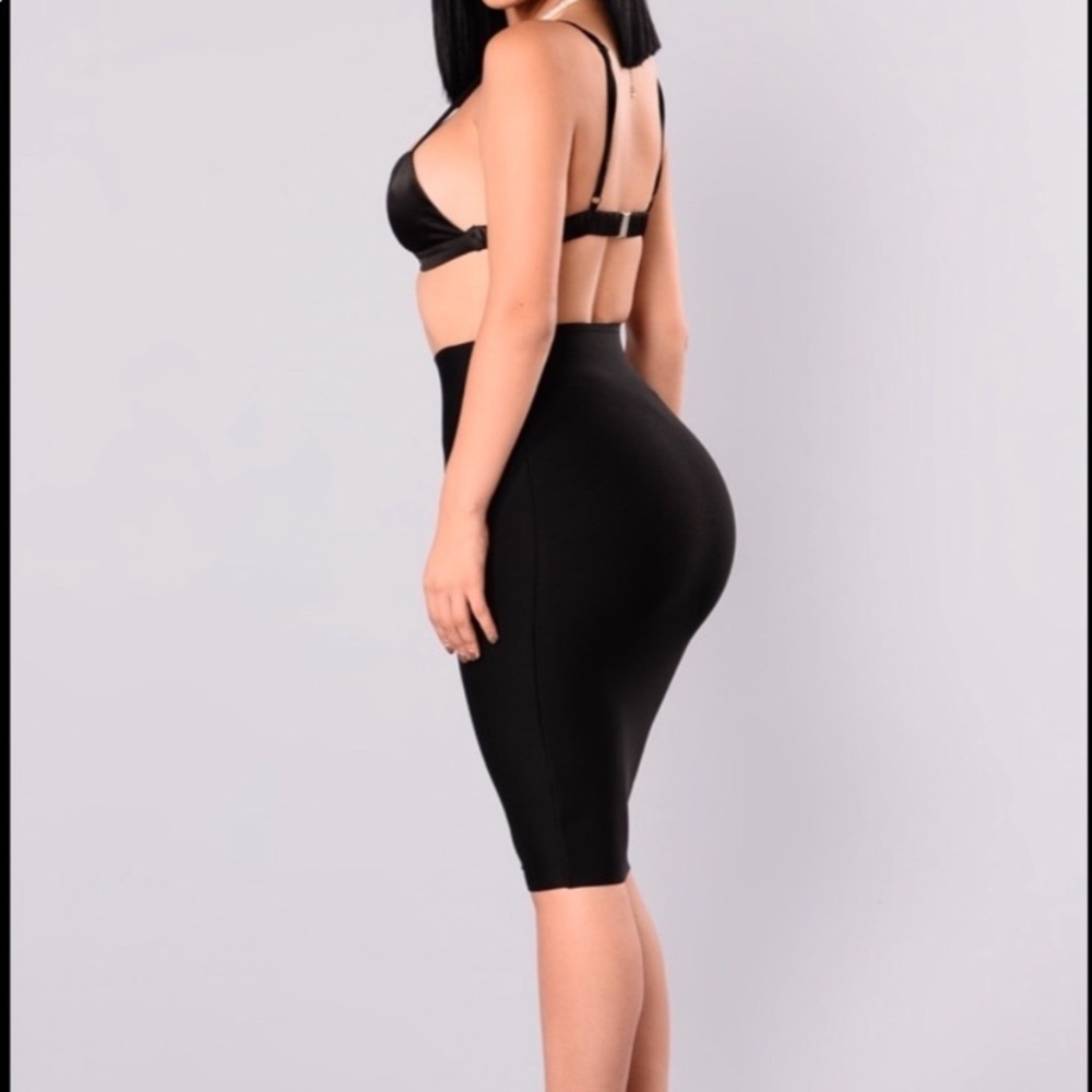 Black bandage skirt size large